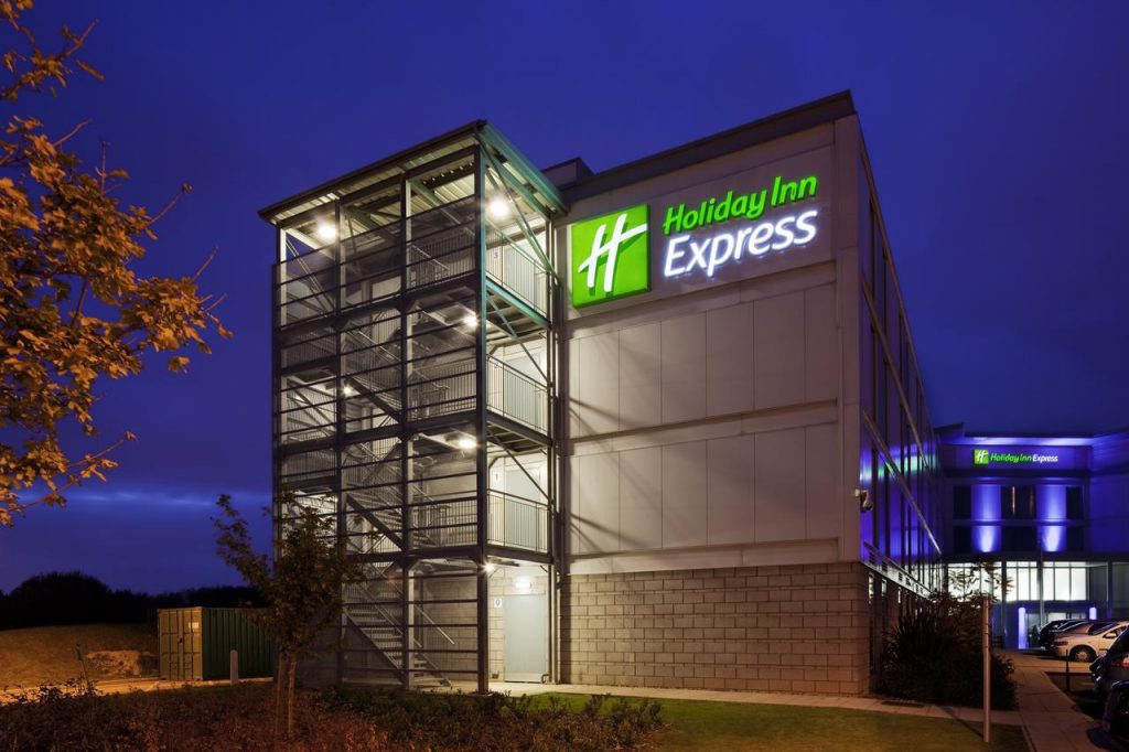 holiday inn express stansted 1024x682 - Hotell vid London Stansted